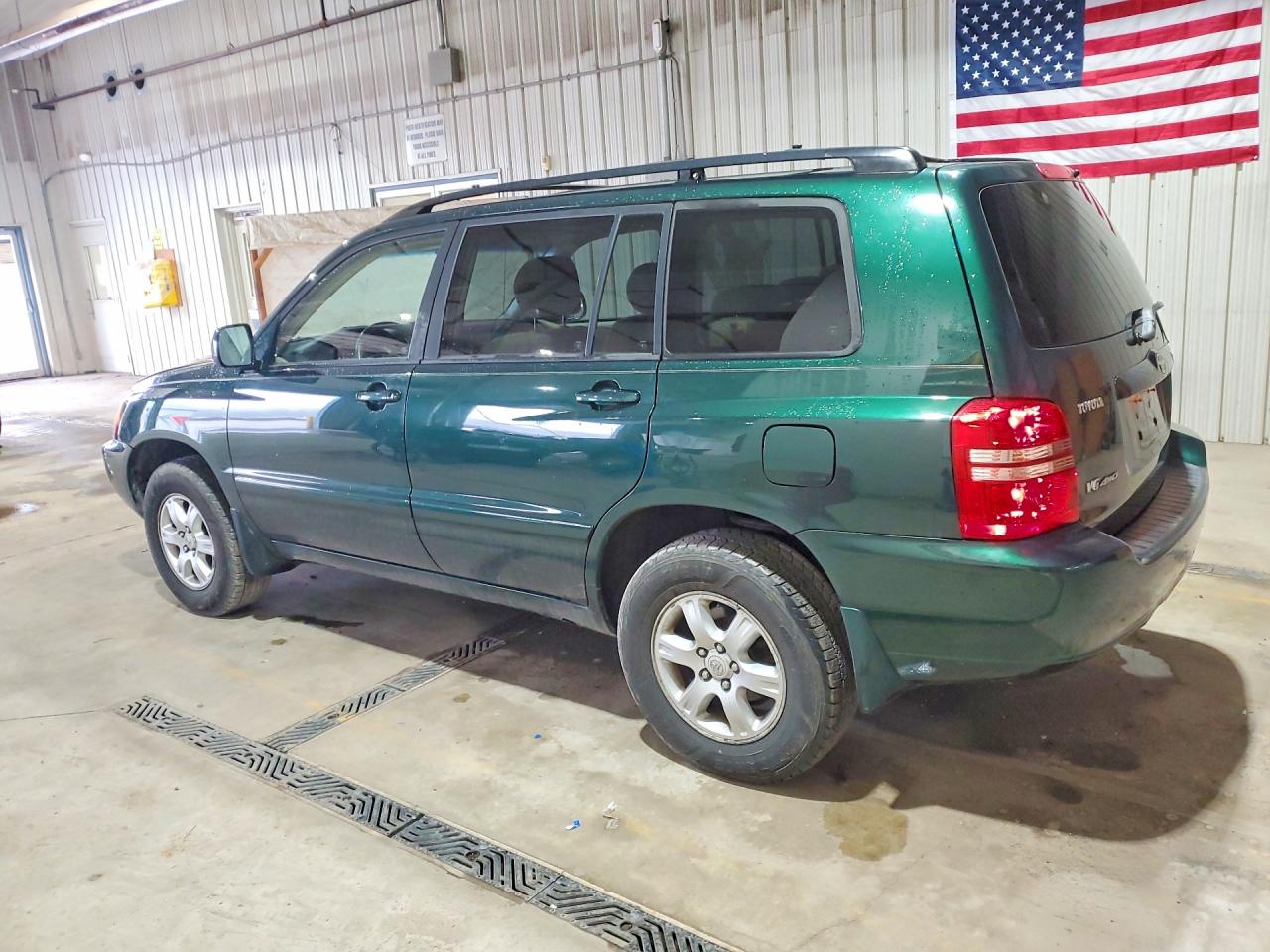 2003 TOYOTA HIGHLANDER BASE photo 3