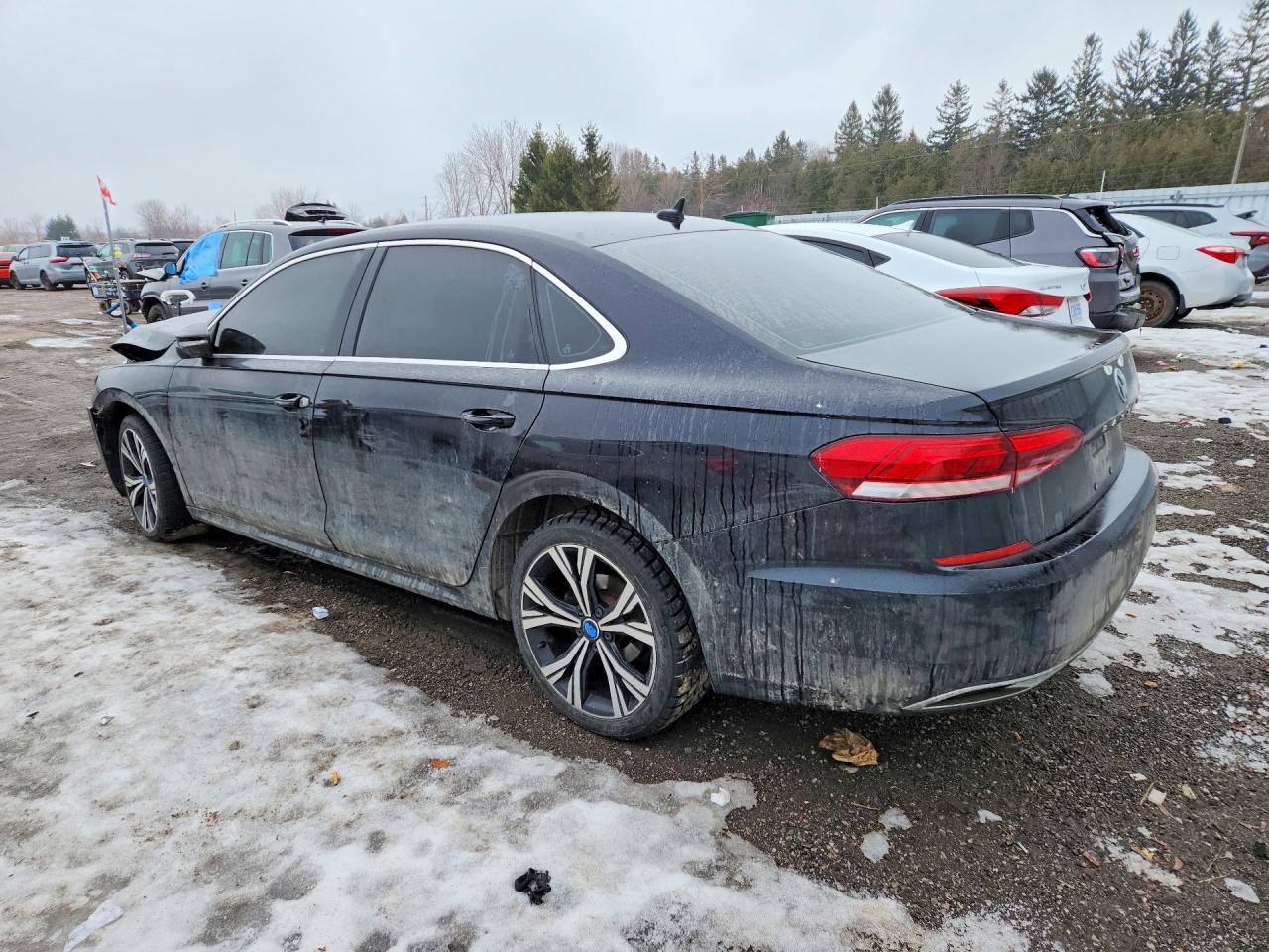 2020 VOLKSWAGEN PASSAT photo 3