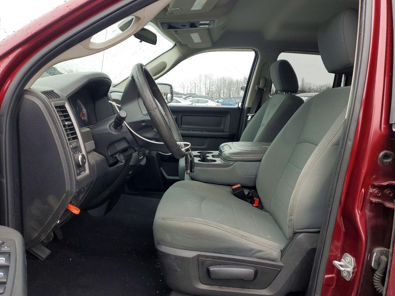 2017 RAM 1500 ST photo 7