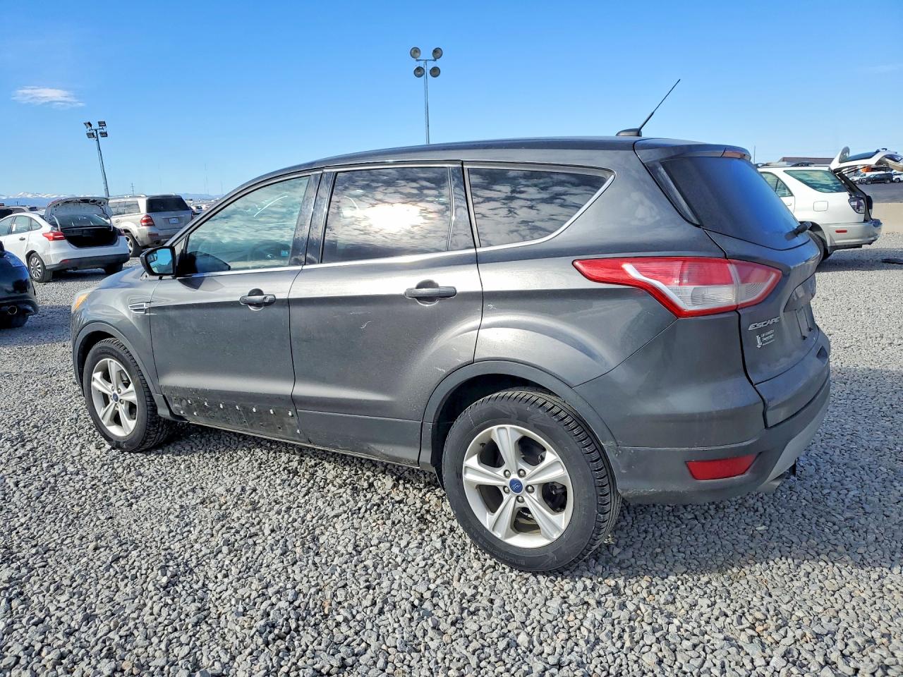 2015 FORD ESCAPE SE photo 2