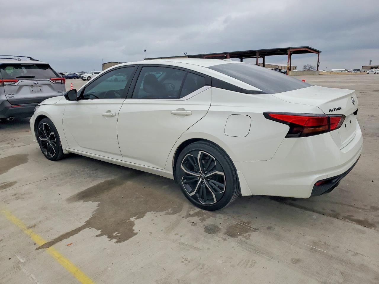 2024 NISSAN ALTIMA 2.5 SR photo 2