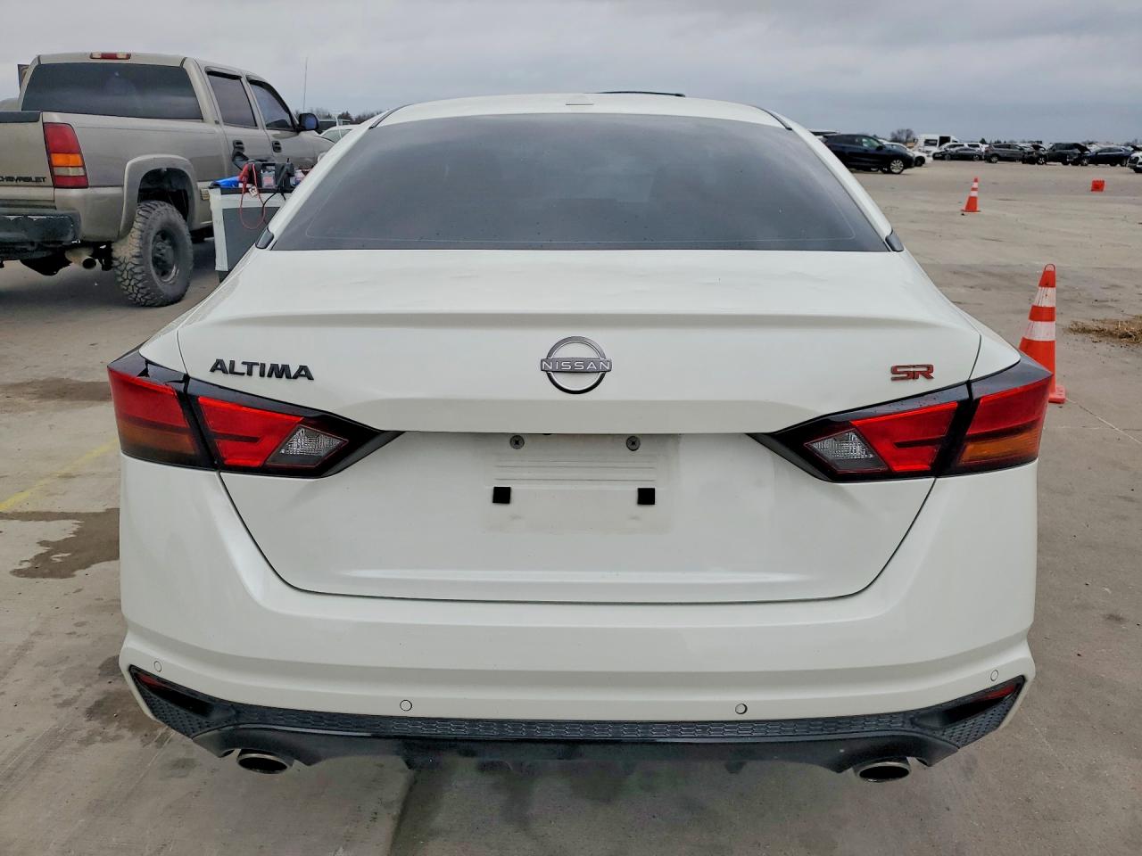 2024 NISSAN ALTIMA 2.5 SR photo 6
