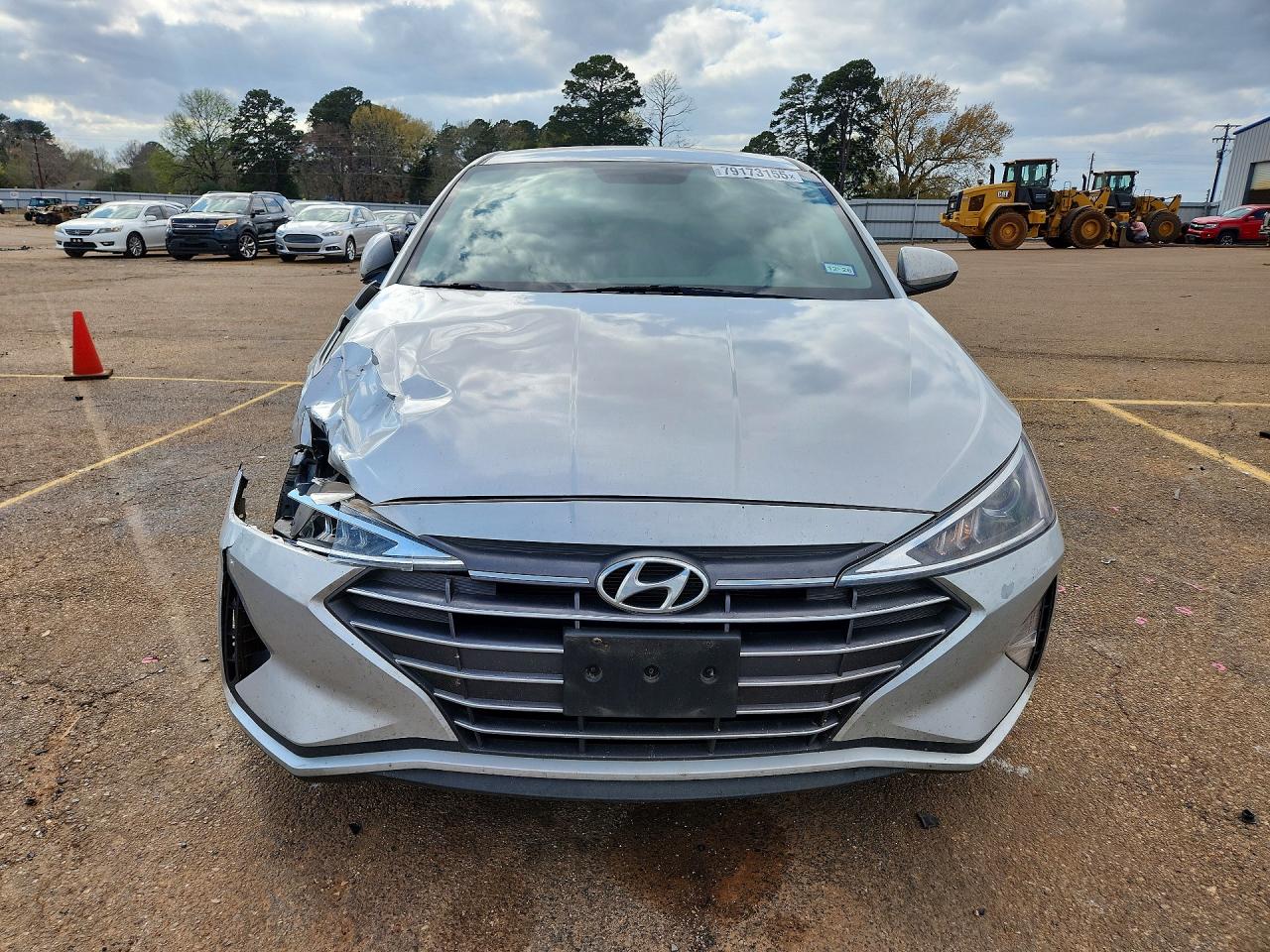 2019 HYUNDAI ELANTRA SE photo 9