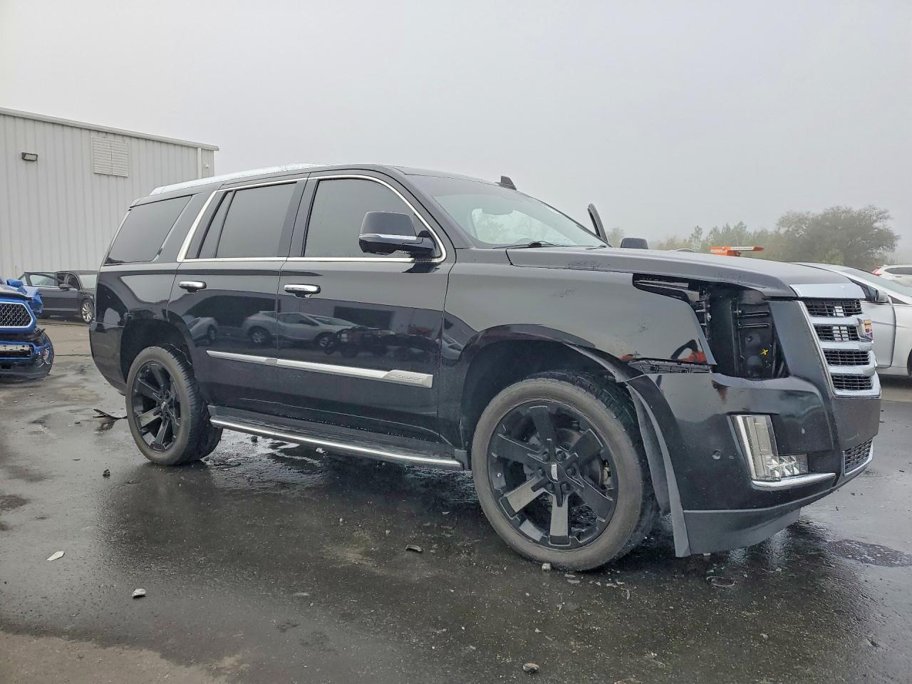 2020 CADILLAC ESCALADE LUXURY photo 4
