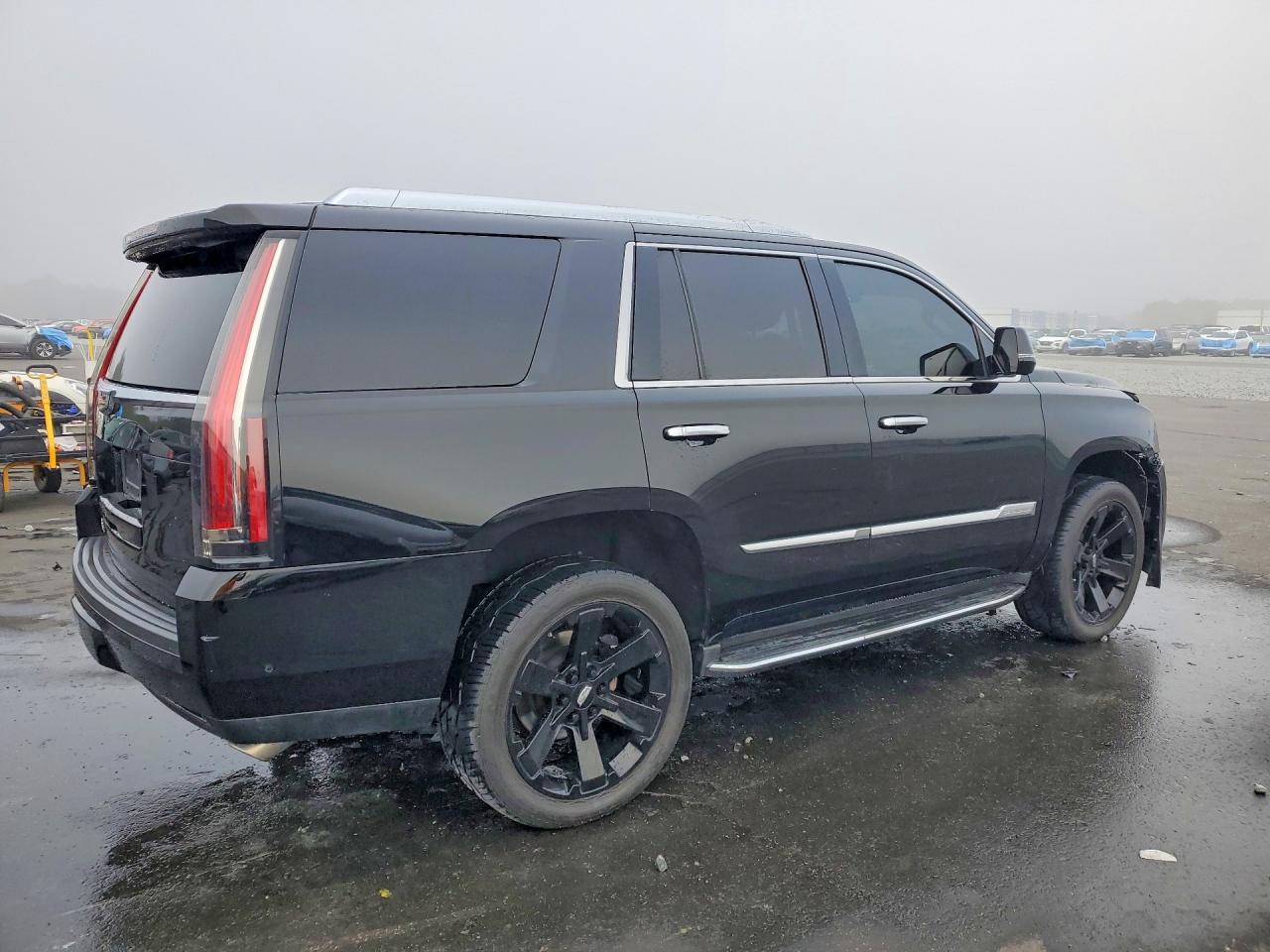 2020 CADILLAC ESCALADE LUXURY photo 3