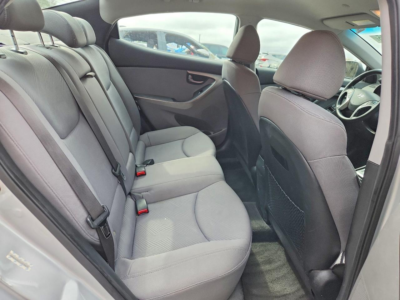 2012 HYUNDAI ELANTRA GLS photo 19