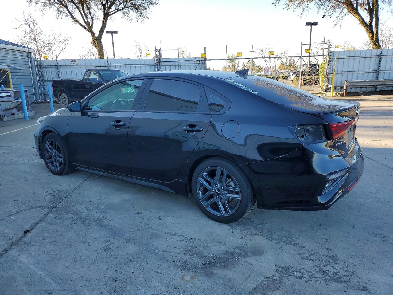 2021 KIA FORTE GT-LINE photo 3