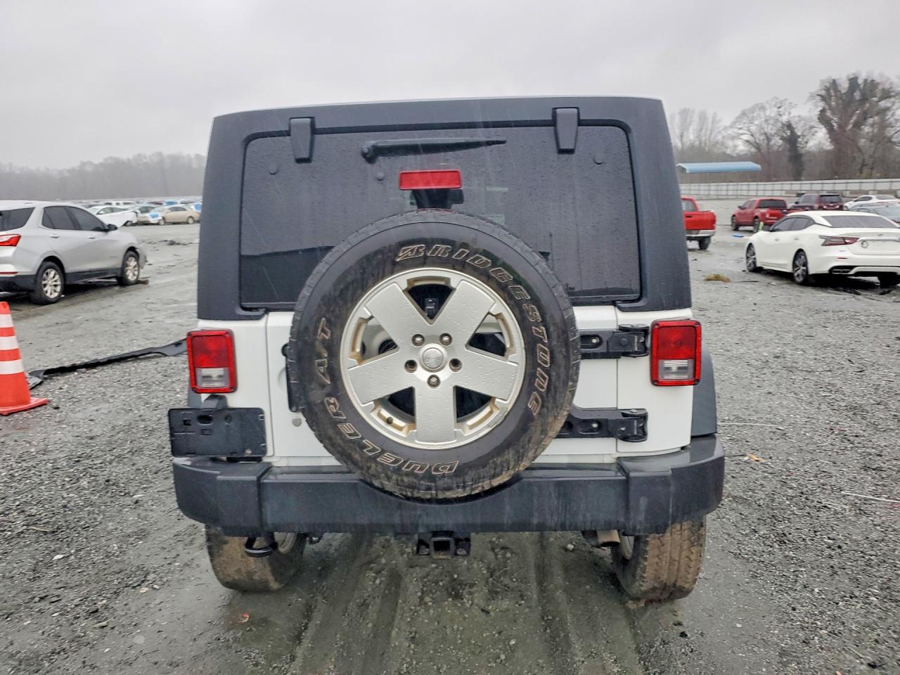 2015 JEEP WRANGLER UNLIMITED photo 2
