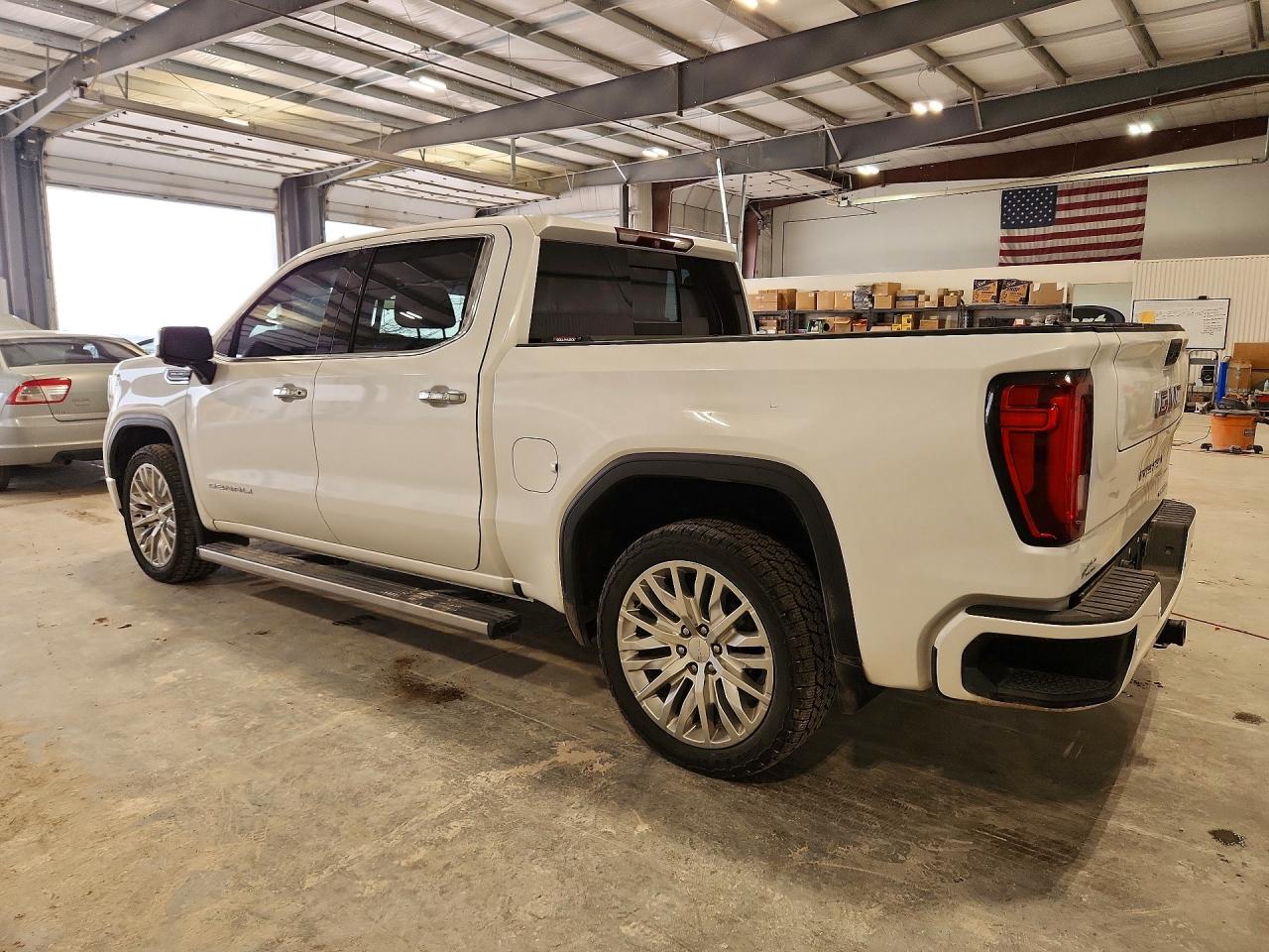 2019 GMC SIERRA K1500 DENALI photo 2