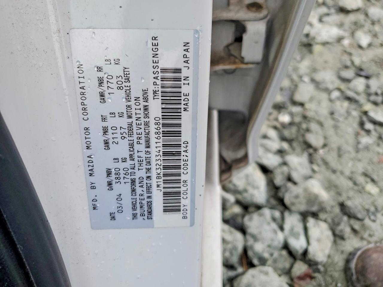 2004 MAZDA 3 S photo 23