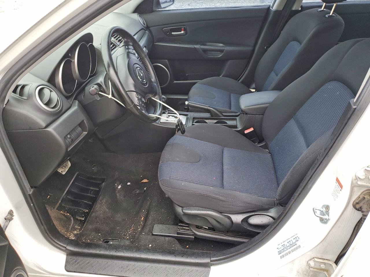 2004 MAZDA 3 S photo 13