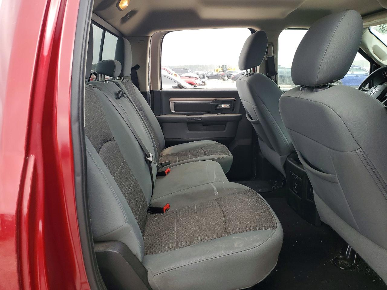 2015 RAM 1500 SLT photo 10