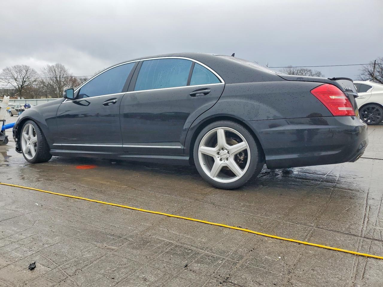 2013 MERCEDES-BENZ S 550 photo 2