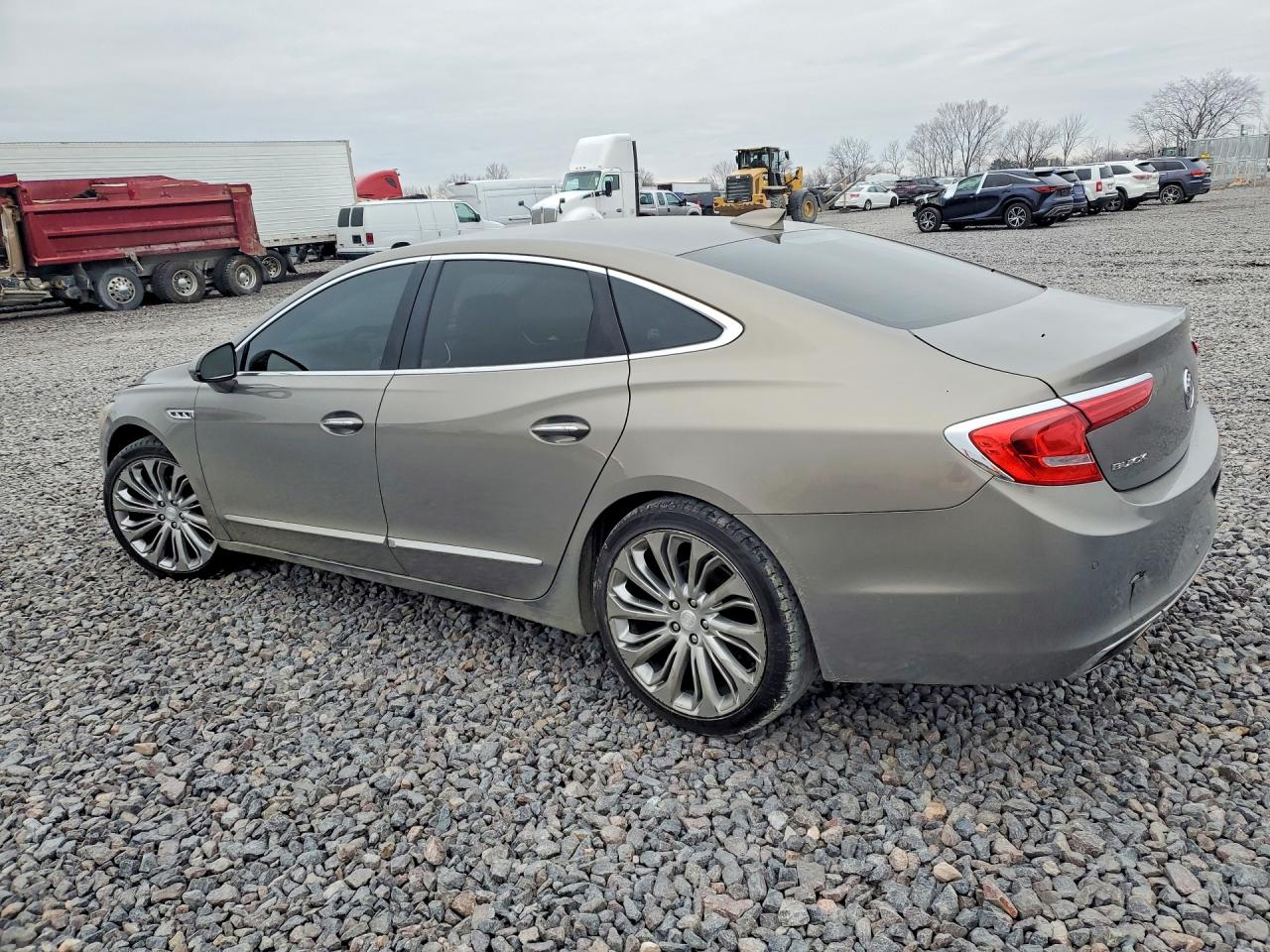 2017 BUICK LACROSSE ESSENCE photo 2