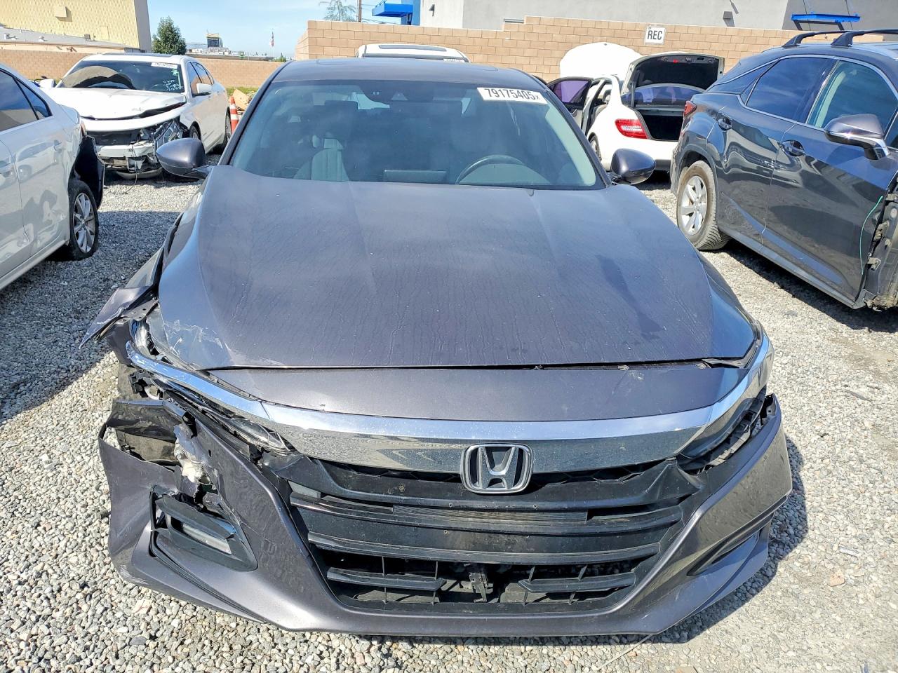 2018 HONDA ACCORD TOURING photo 9