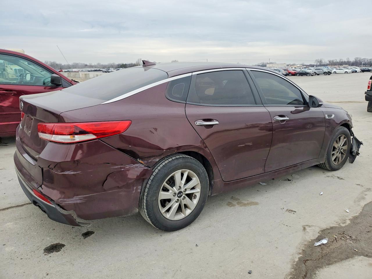 2018 KIA OPTIMA LX photo 5