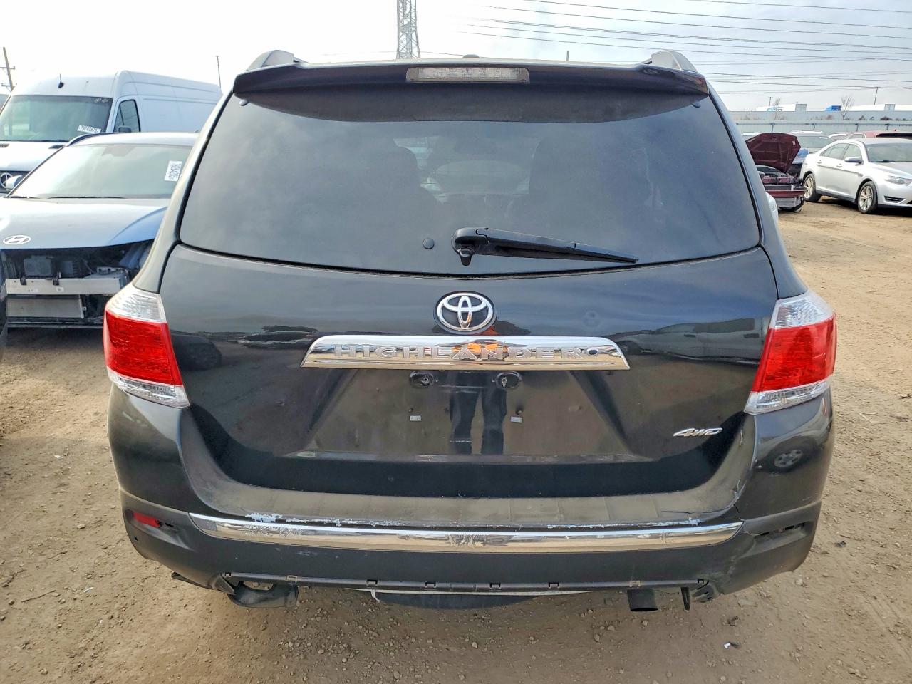 2012 TOYOTA HIGHLANDER SE photo 6