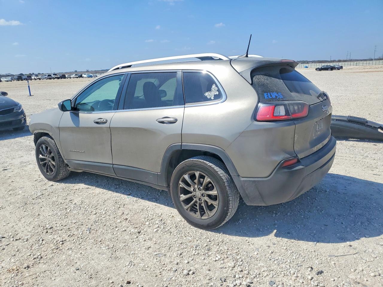 2019 JEEP CHEROKEE LATITUDE PLUS photo 2