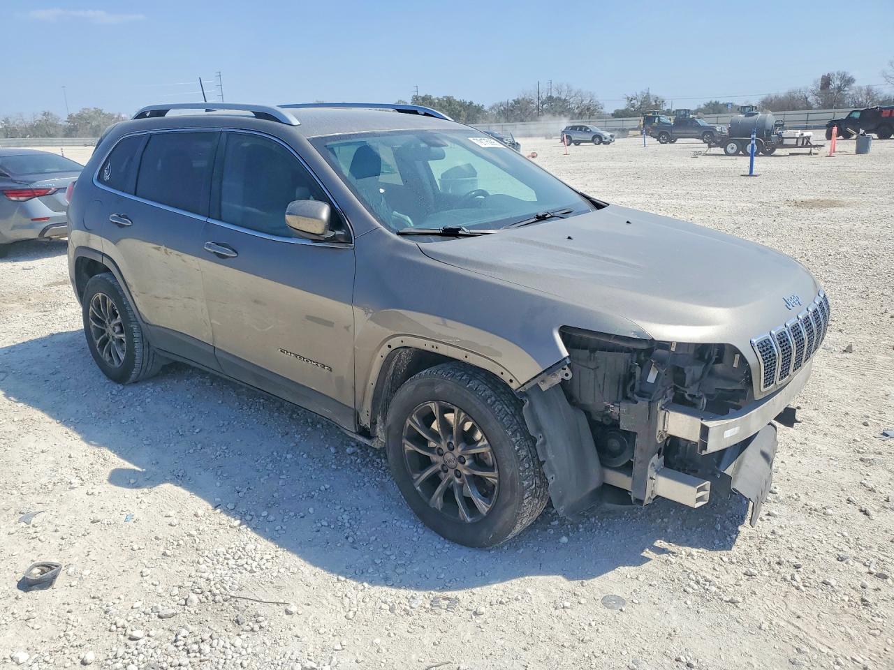 2019 JEEP CHEROKEE LATITUDE PLUS photo 4