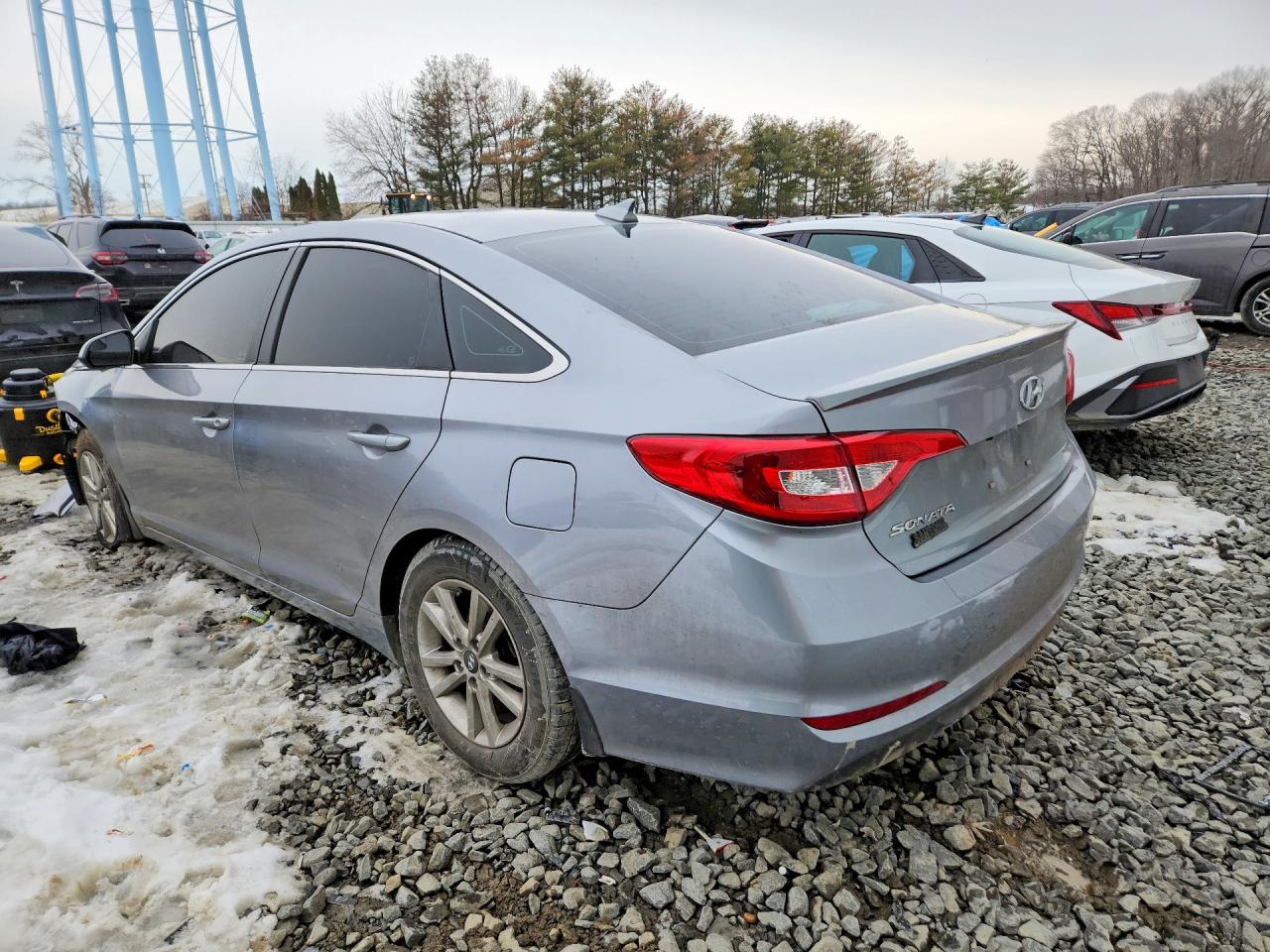 2015 HYUNDAI SONATA SE photo 3