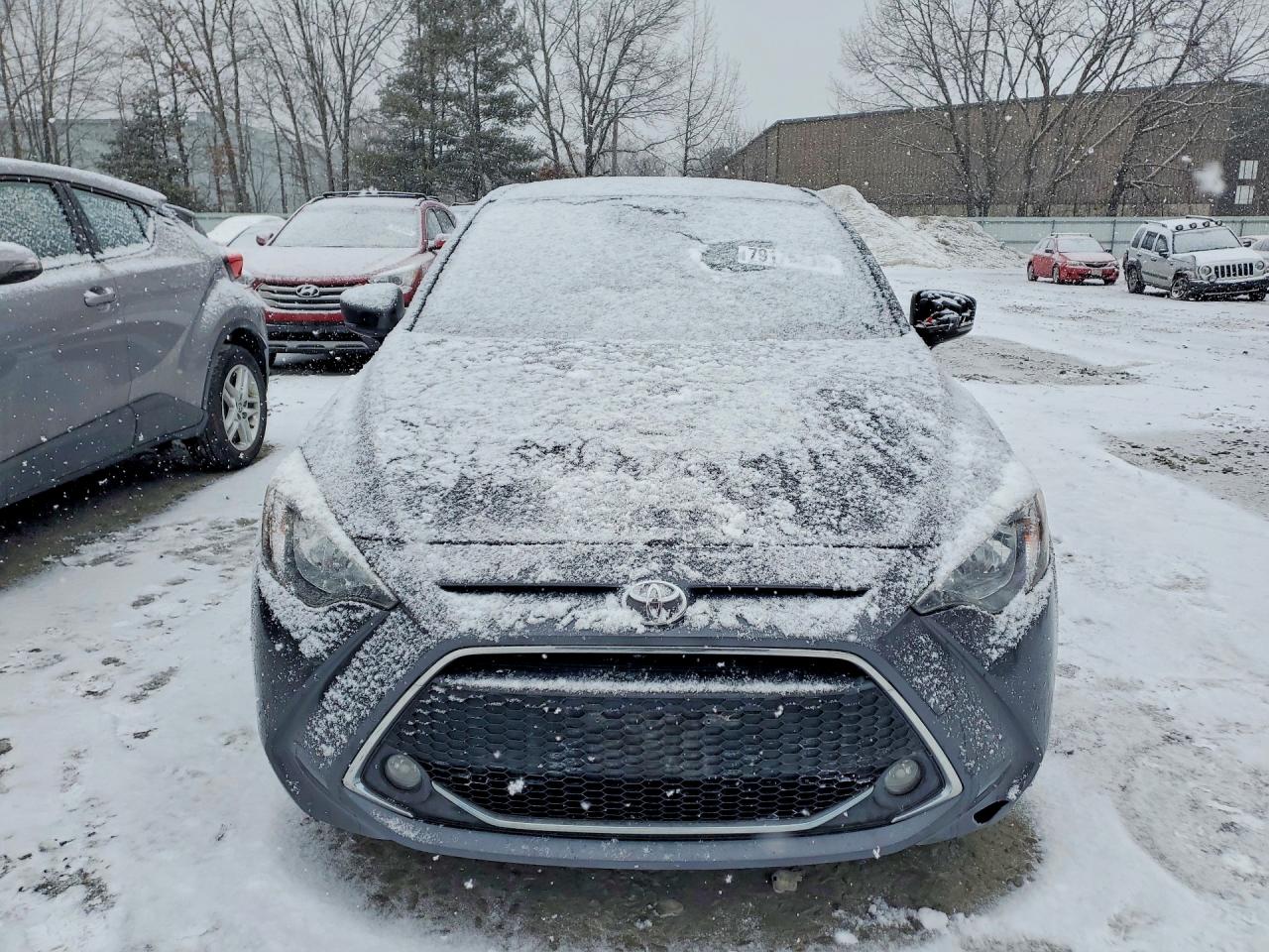 2019 TOYOTA YARIS LE photo 5