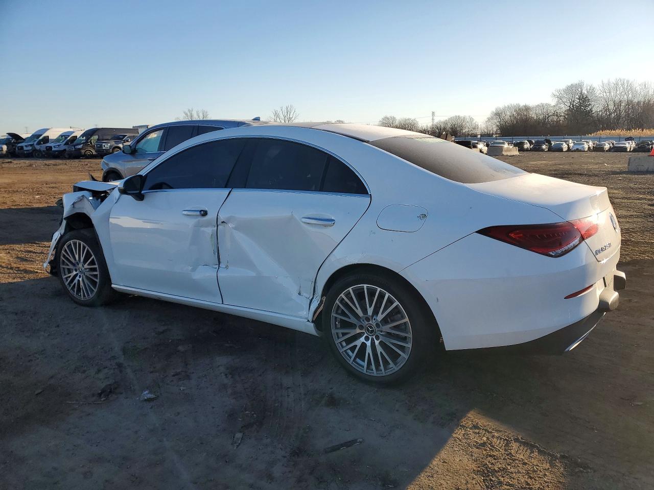 2022 MERCEDES-BENZ CLA 250 4MATIC photo 2