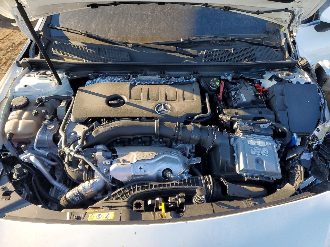 2022 MERCEDES-BENZ CLA 250 4MATIC photo 11