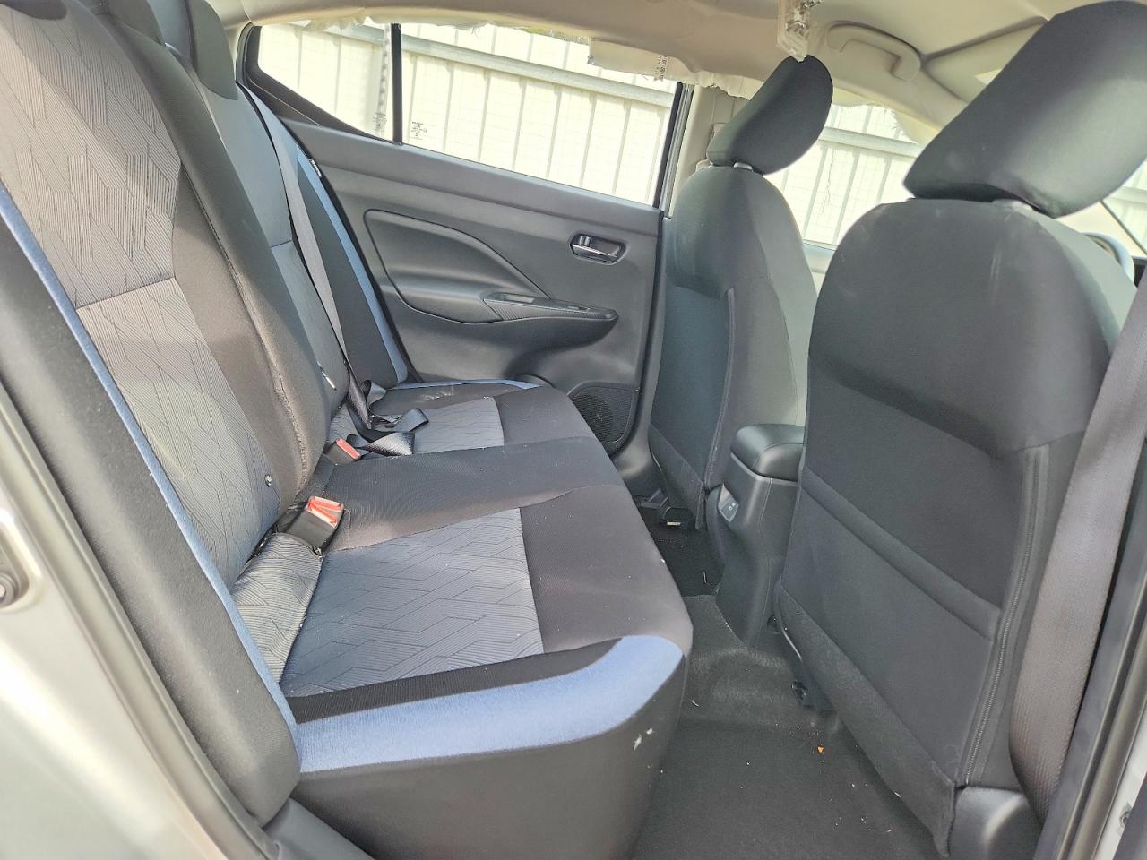 2025 NISSAN VERSA SV photo 19