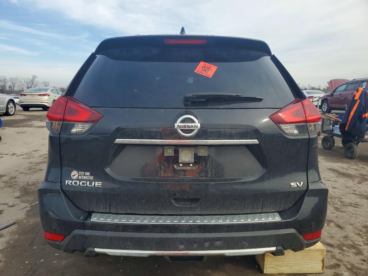2020 NISSAN ROGUE SV photo 11
