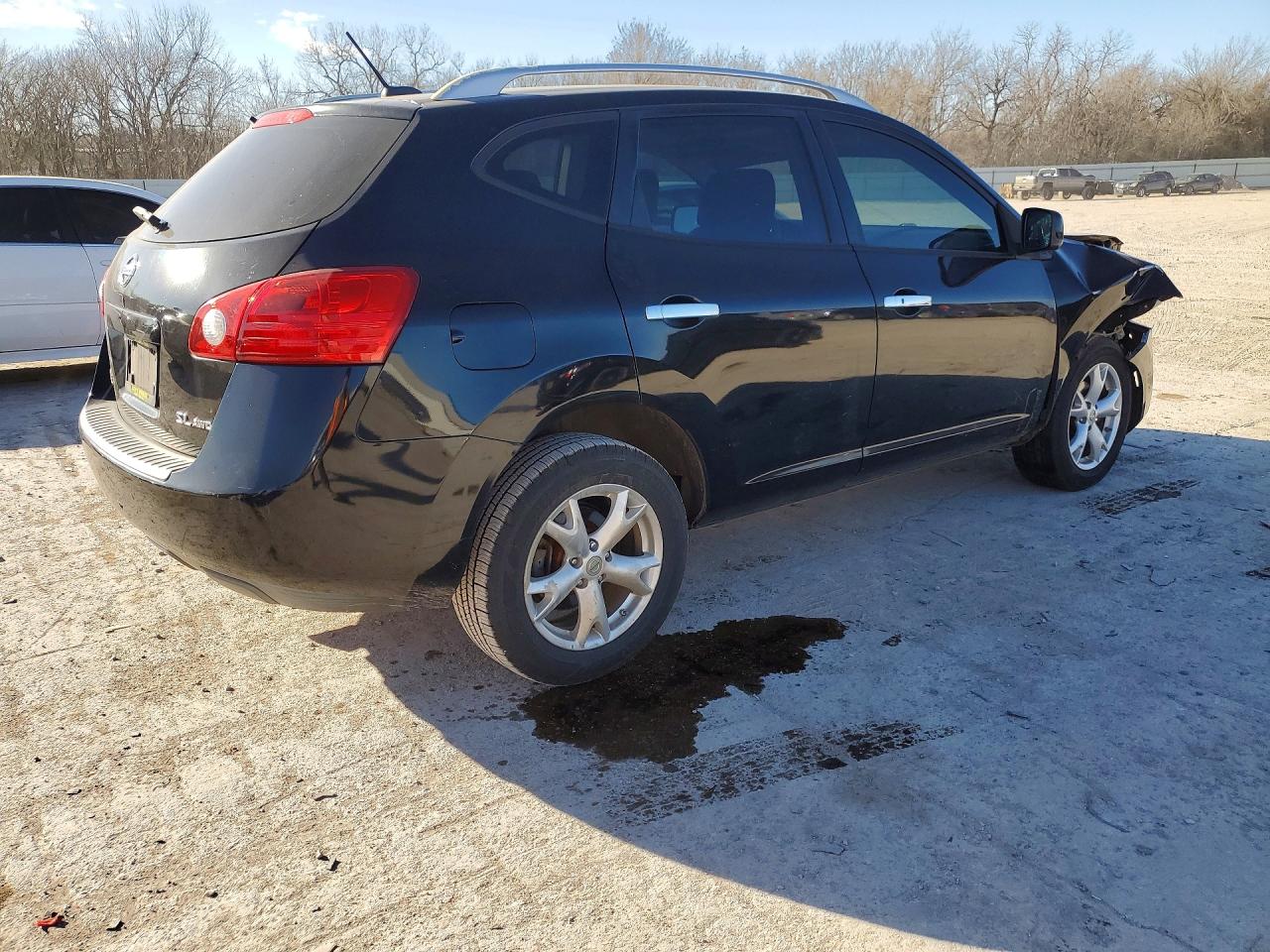 2010 NISSAN ROGUE S photo 3