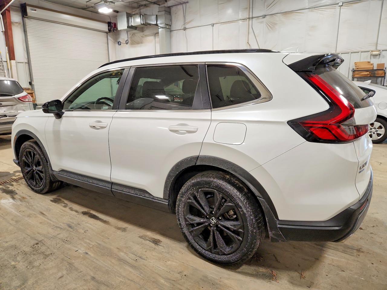 2024 HONDA CR-V SPORT TOURING photo 2