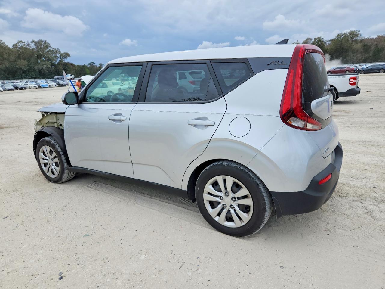 2020 KIA SOUL LX photo 2