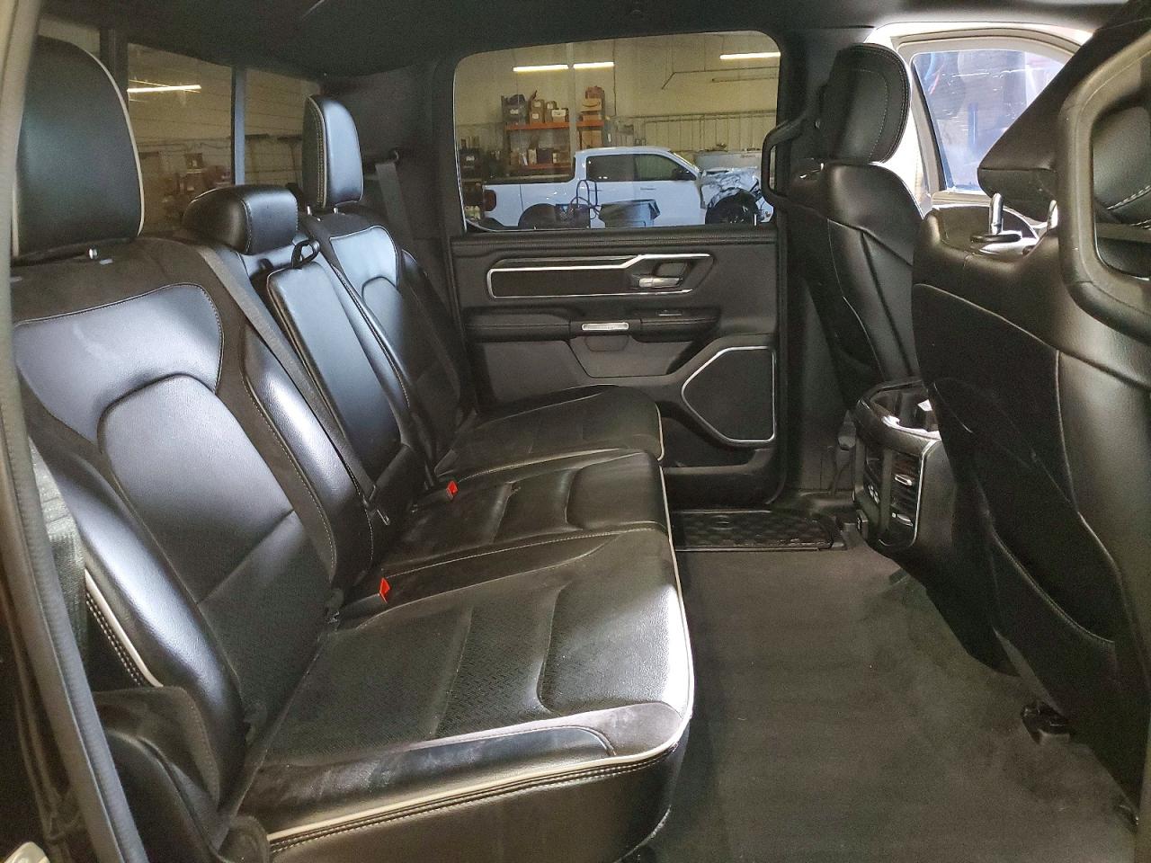 2023 RAM 1500 LARAMIE photo 10