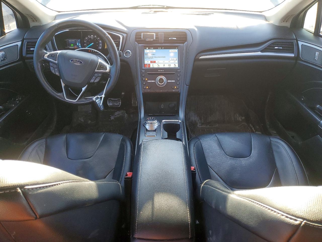 2018 FORD FUSION photo 15