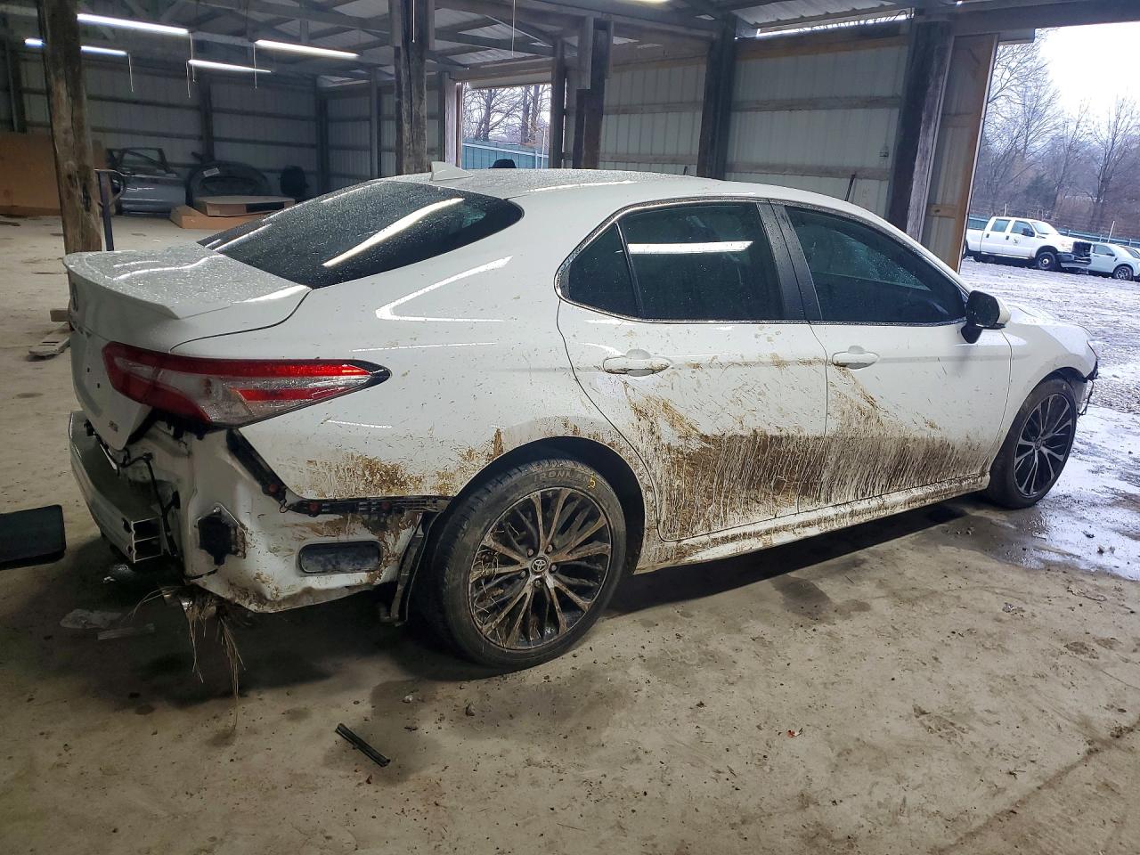 2020 TOYOTA CAMRY SE photo 5