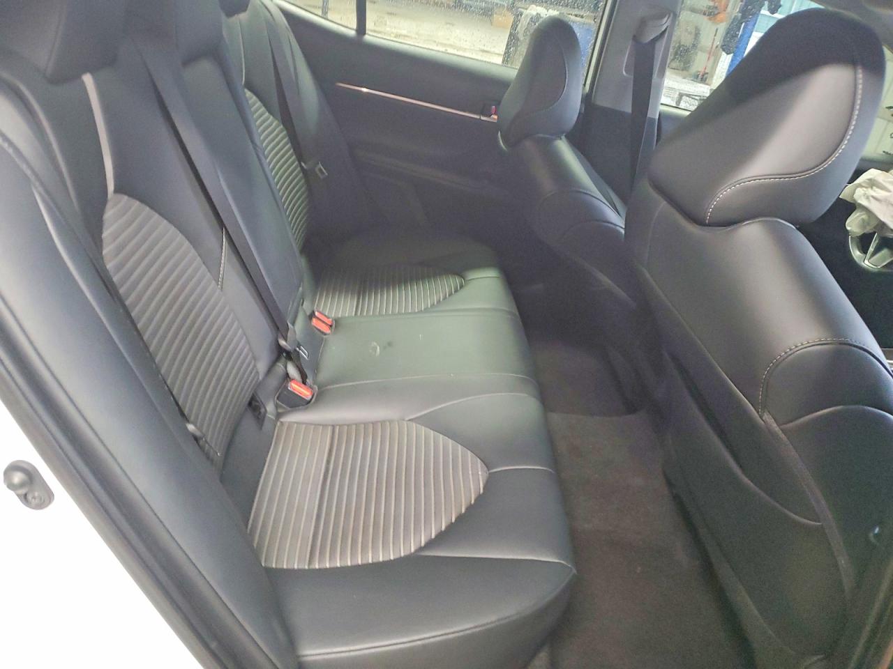 2020 TOYOTA CAMRY SE photo 19