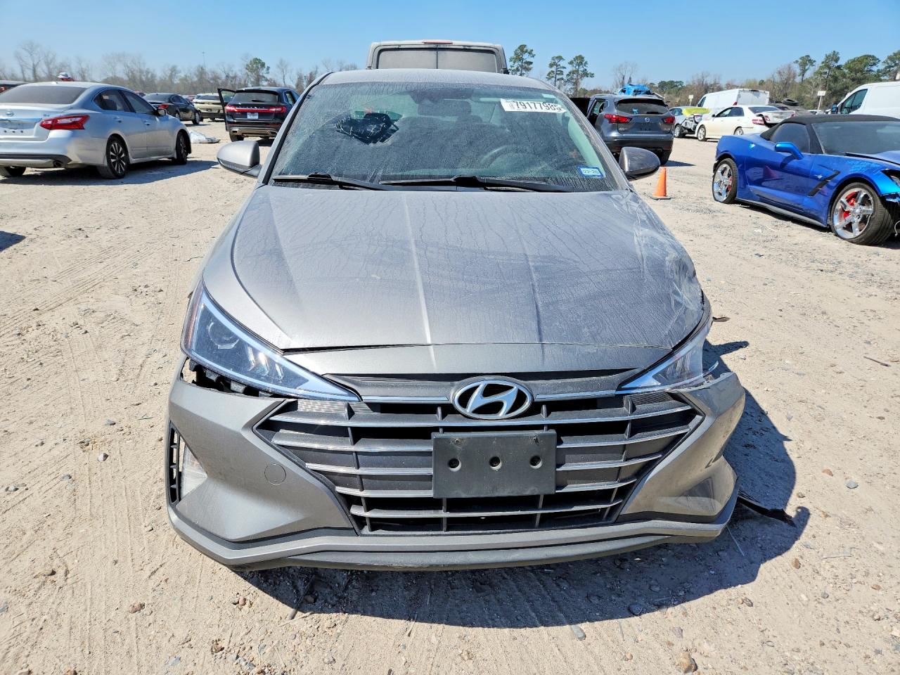 2020 HYUNDAI ELANTRA SE photo 9