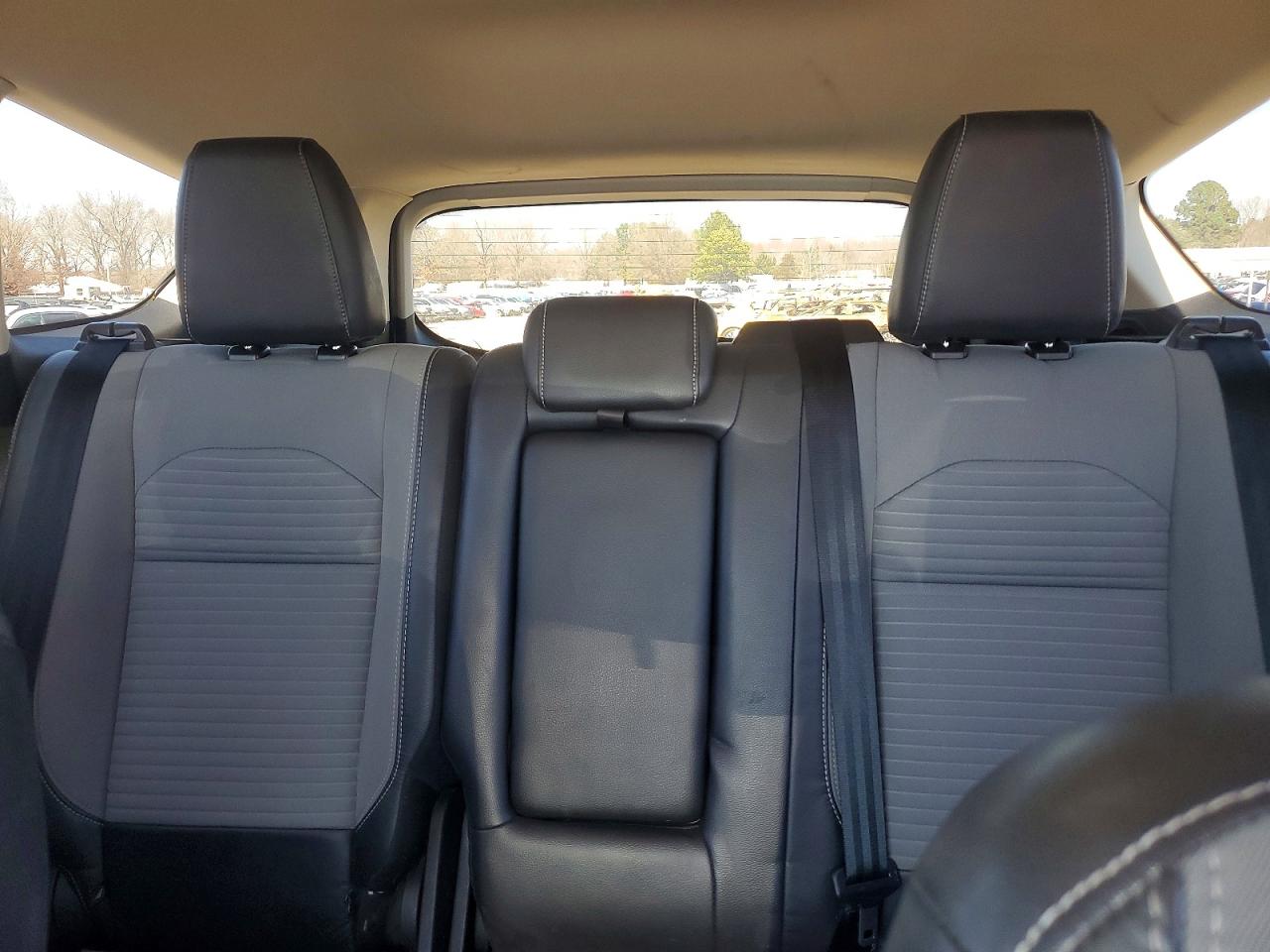 2019 FORD ESCAPE SE photo 19