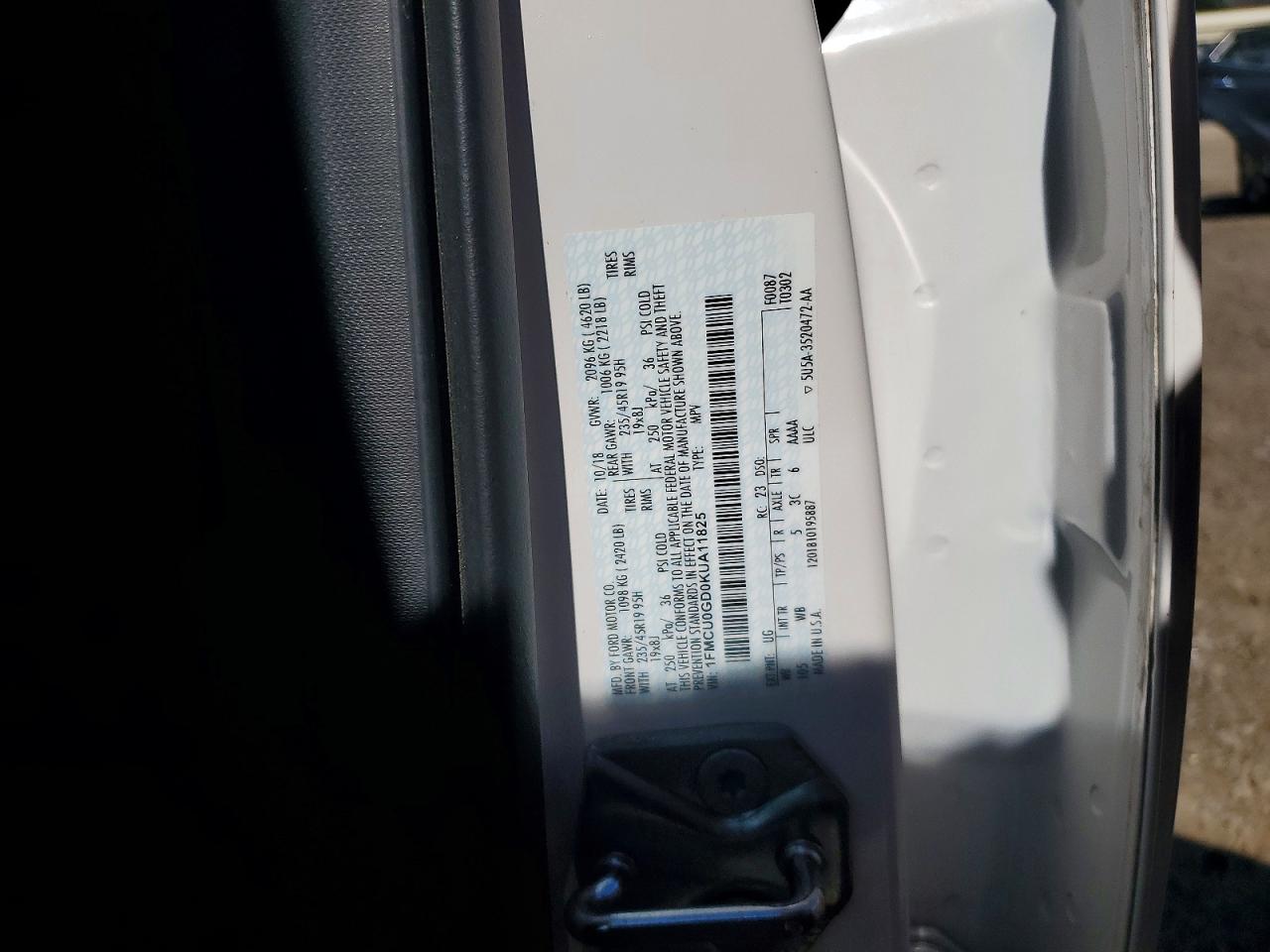 2019 FORD ESCAPE SE photo 25