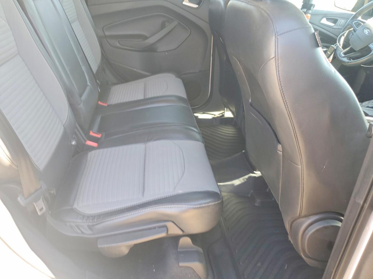 2019 FORD ESCAPE SE photo 21
