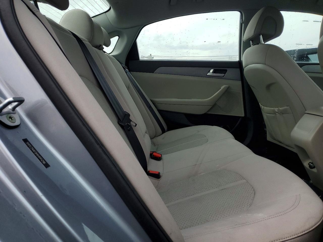 2017 HYUNDAI SONATA SE photo 19