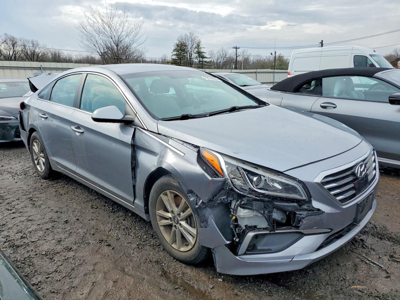 2017 HYUNDAI SONATA SE photo 7