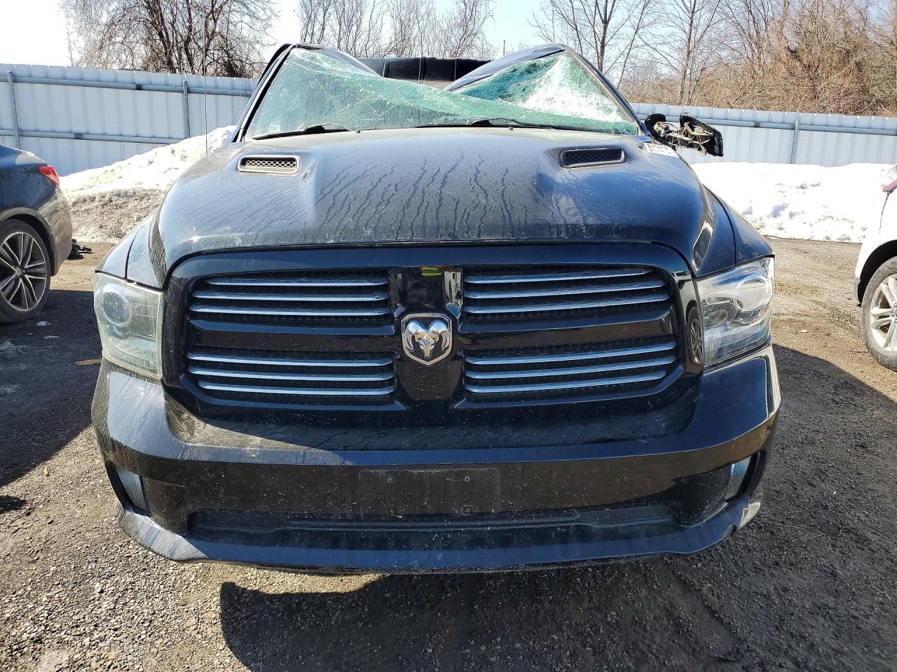 2015 RAM 1500 SPORT photo 9