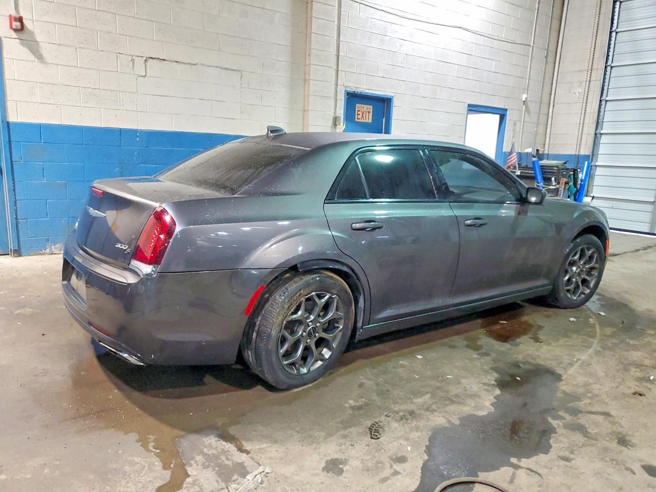 2015 CHRYSLER 300 S photo 3