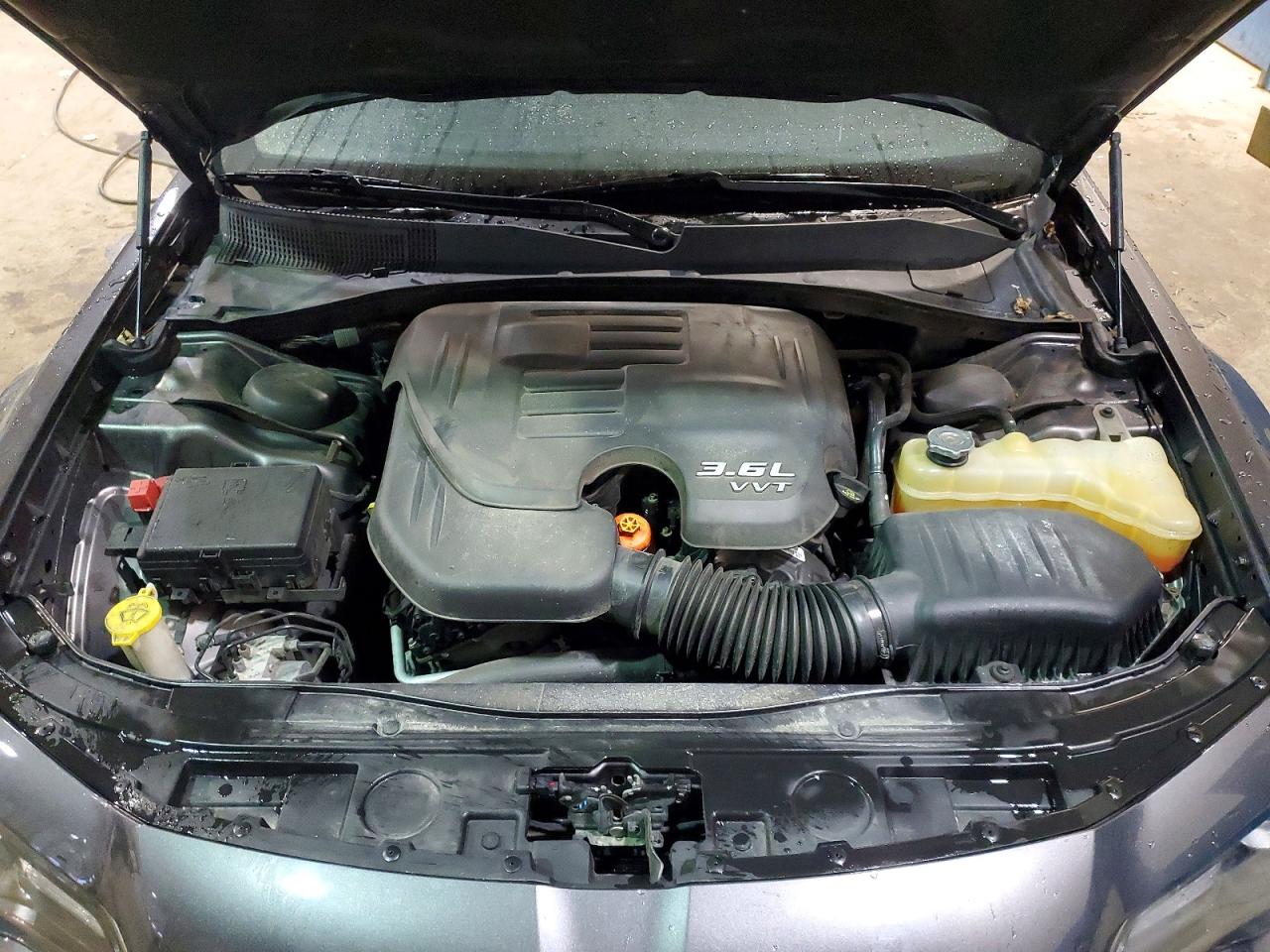 2015 CHRYSLER 300 S photo 11
