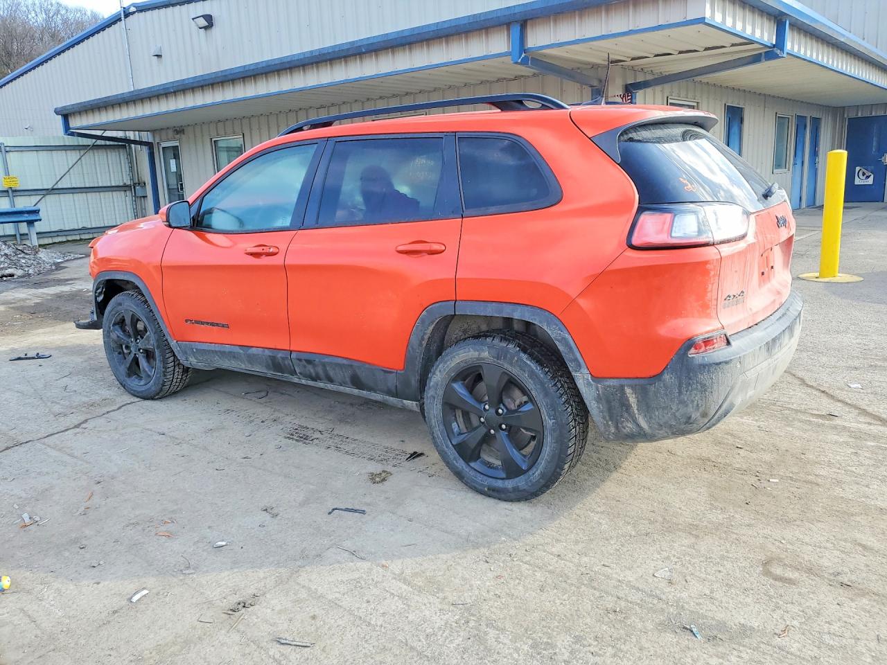 2021 JEEP CHEROKEE LATITUDE PLUS photo 2