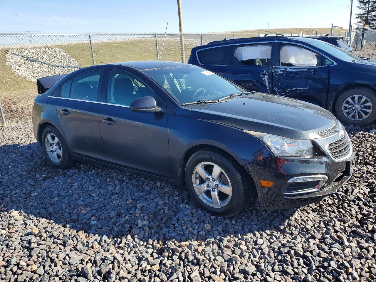 2016 CHEVROLET CRUZE LIMITED LT photo 4