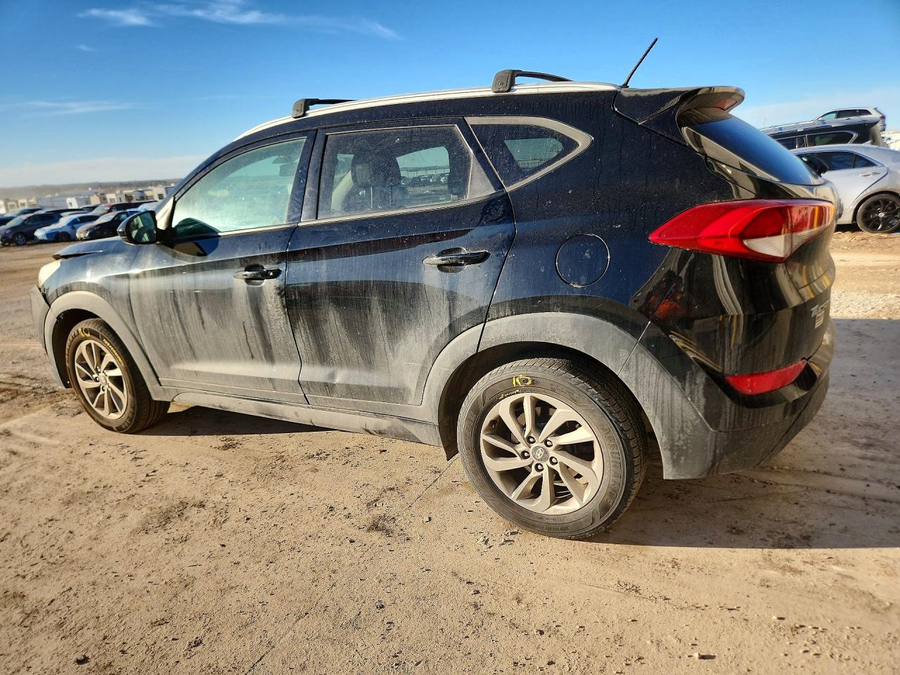2016 HYUNDAI TUCSON SE photo 2