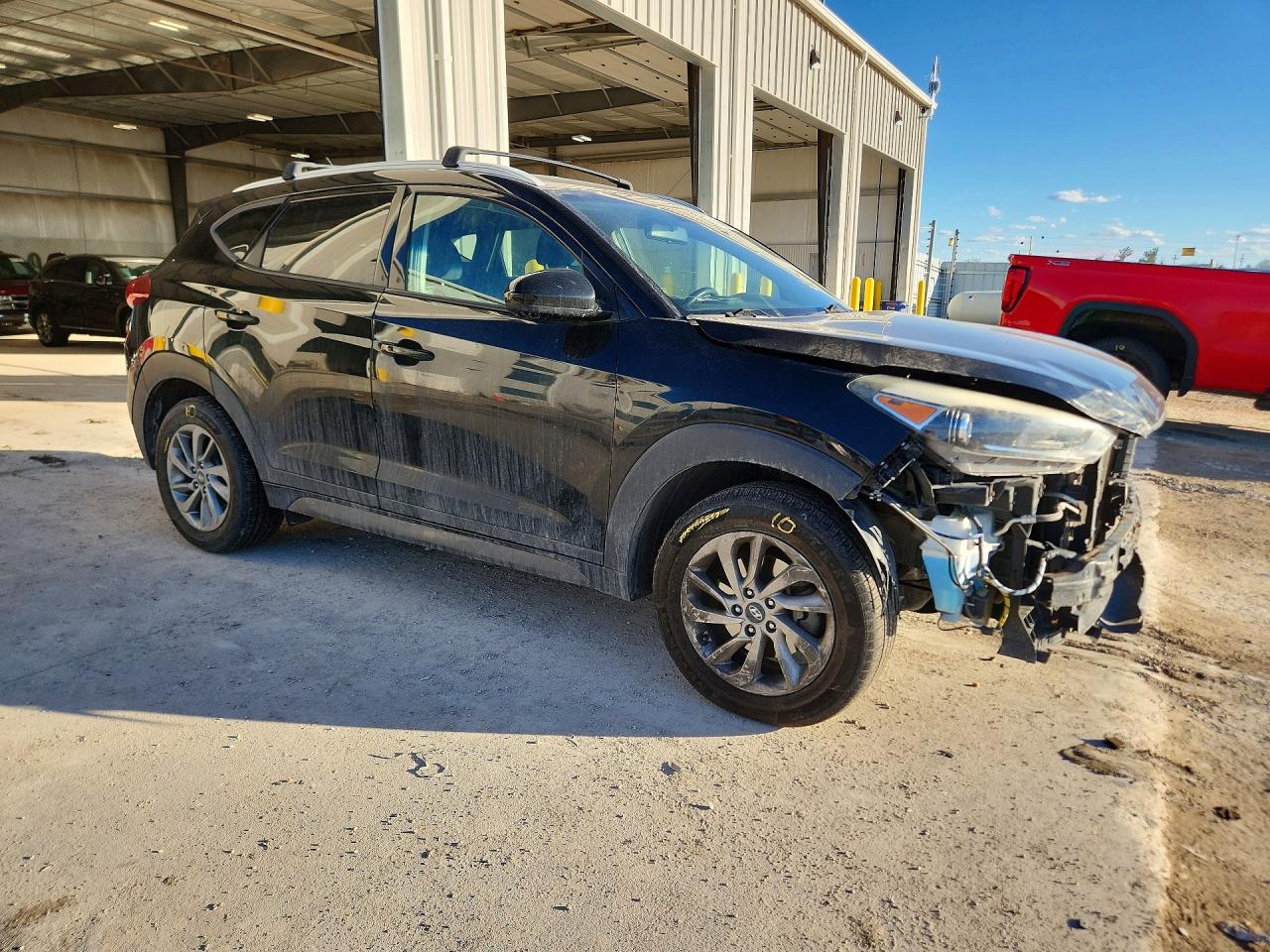 2016 HYUNDAI TUCSON SE photo 4