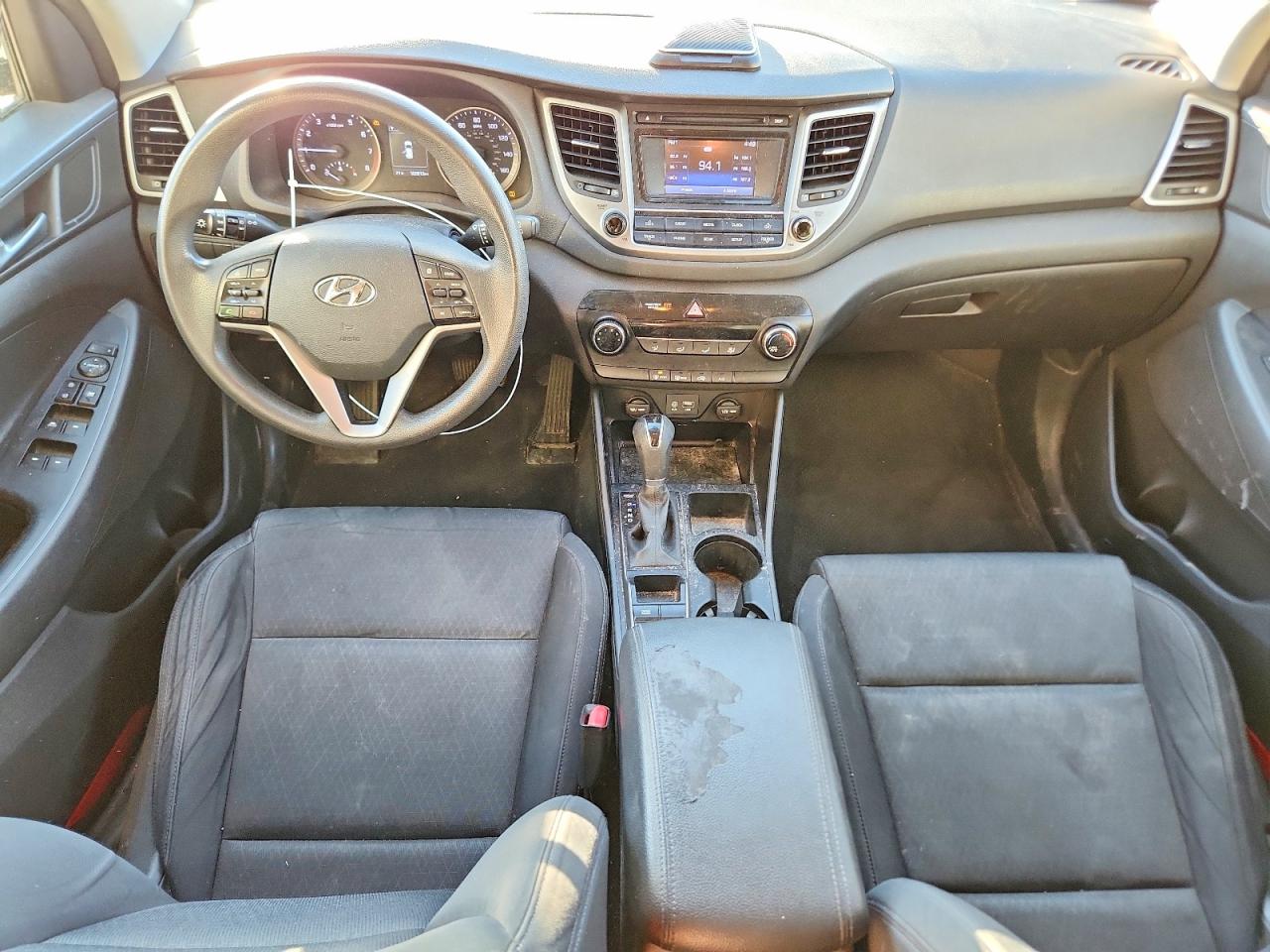 2016 HYUNDAI TUCSON SE photo 8